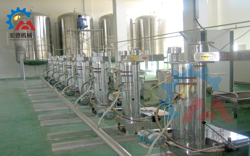 <a href=http://ofjzklo.cn/yeyazhayouji/ target=_blank class=infotextkey>液壓榨油機(jī)</a>